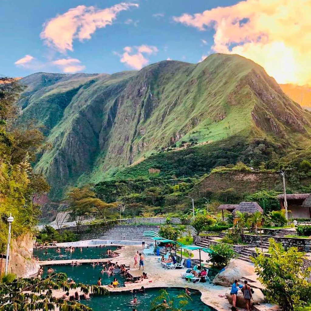 aguas termales aguas calientes